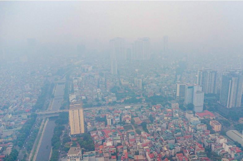 Ô nhiễm không khí nghiêm trọng, Hà Nội đưa ra nhiều giải pháp ứng phó khẩn cấp.
